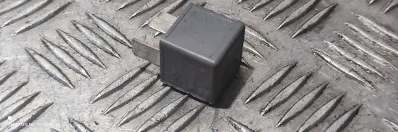 Mercedes-Benz C W205 Other relay A0035421619