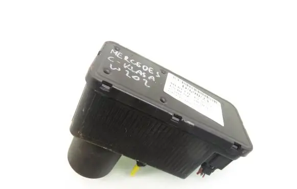 Mercedes-Benz C AMG W202 Central locking vacuum pump 2028001648 0132006349