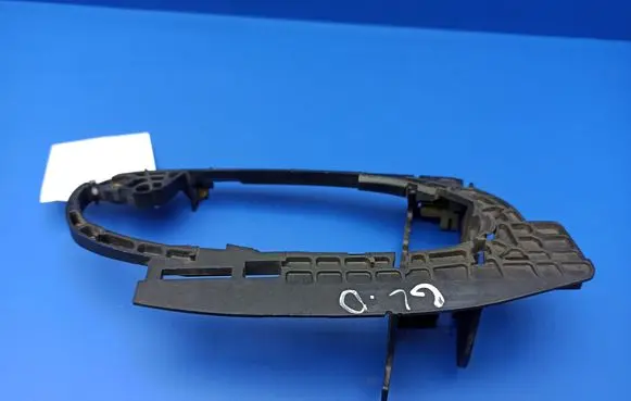 Rear door exterior handle/bracket