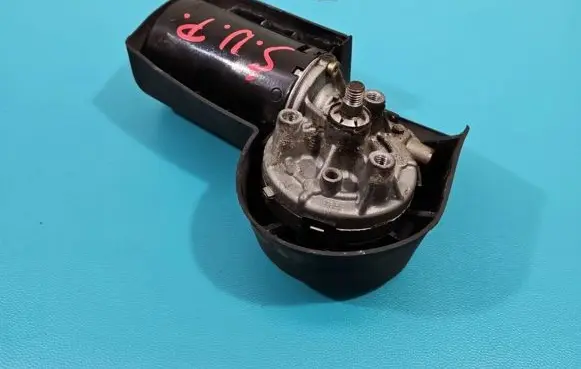 Ford Focus Wiper motor IMPRK1365202