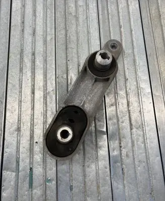 BMW i3 Engine mounting bracket 46000 0701