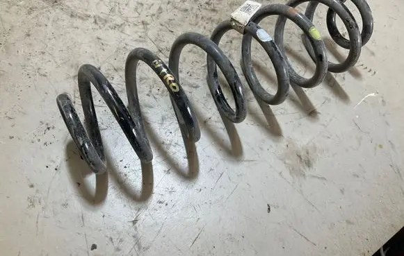 KIA Niro Rear coil spring 55330AT100