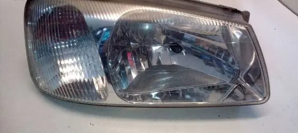 Hyundai Accent Headlight/headlamp