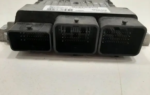 Volvo V60 Engine control unit/module 31336712 S180134102A SID807EV0