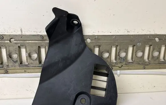 Renault Trafic II (X83) Dashboard lower bottom trim panel 8200410458 93854142