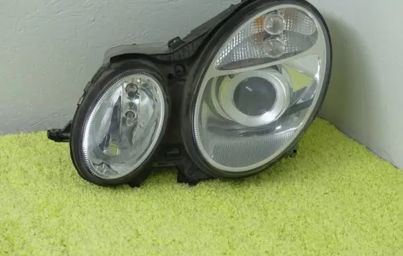Mercedes-Benz E AMG W211 Headlight/headlamp 15435900