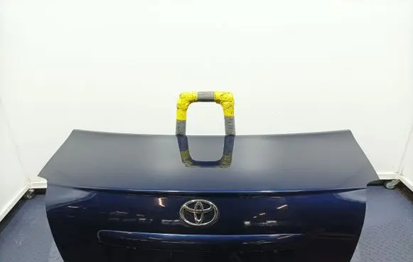 Toyota Avensis Verso Tailgate/trunk/boot lid