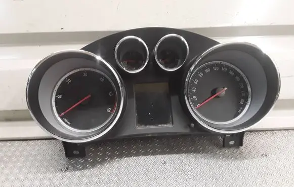 Opel Insignia A Speedometer (instrument cluster) 22783076 365903926h
