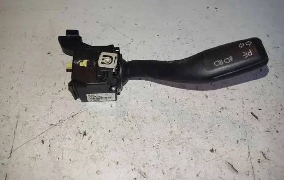 Audi A4 S4 B5 8D Indicator stalk 8PO953513A
