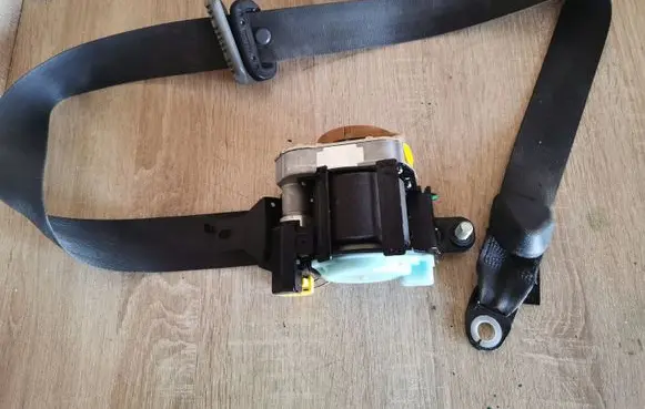 Honda CR-V Front seatbelt 81850SCAE015