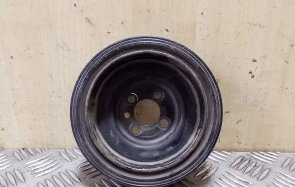 Volkswagen PASSAT B7 Crankshaft pulley 038105243M