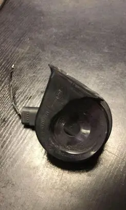 BMW 1 E81 E87 Horn signal E9001157
