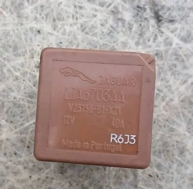 Jaguar XJ X300 Other relay LJA6703AA V23136B1X21 R6J3