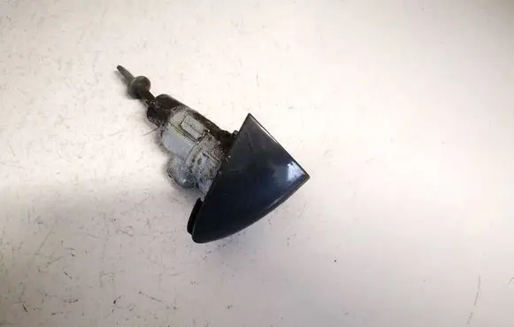 Volkswagen PASSAT B7 Front door lock (next to the handle) 3c0837167b