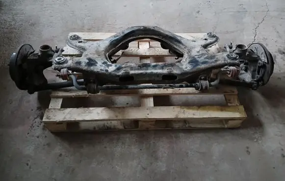 Land Rover Freelander 2 - LR2 Rear axle beam 