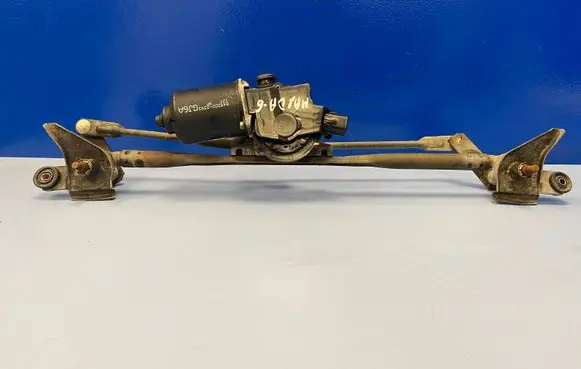 Mazda 6 Front wiper linkage and motor 8492002393