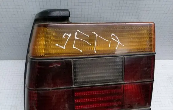Volkswagen Jetta II Rear/tail lights 165945111B