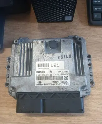 Hyundai i40 Engine control unit/module 391252A220 0281019572 391202A220