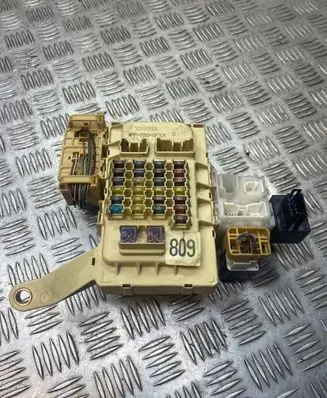 Lexus RX 300 Fuse module PPT20GF10