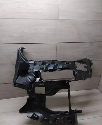 BMW X5 G05 Front bumper mounting bracket 8069227