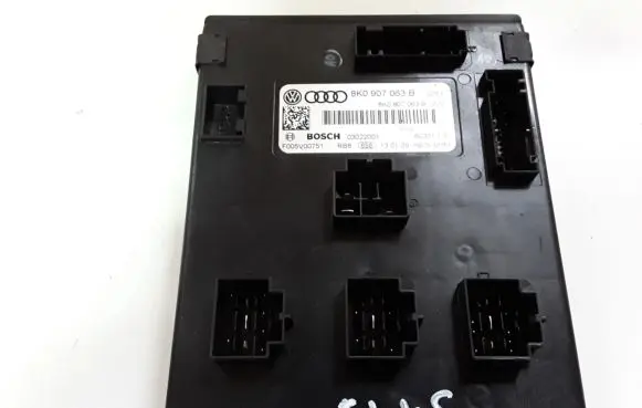 Audi Q5 SQ5 Comfort/convenience module 8K0907063B