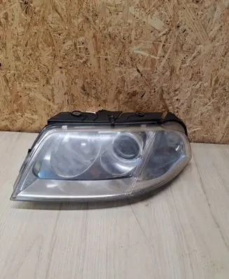 Volkswagen PASSAT B5.5 Headlight/headlamp 1EL00835001