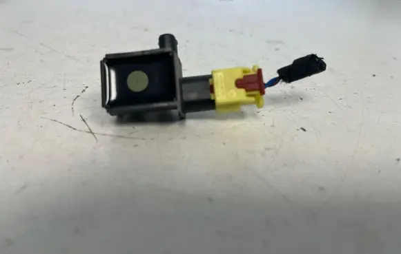 Volkswagen Tiguan Airbag deployment crash/impact sensor 5Q0959651B