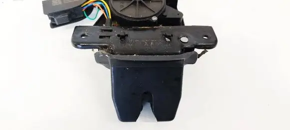 Tesla Model 3 Tailgate/trunk/boot lock/catch/latch 1500604CNB