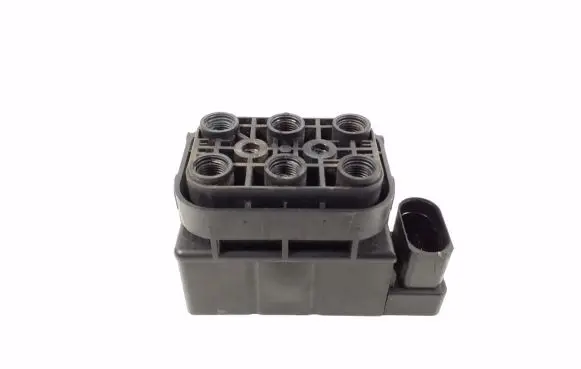 Porsche Panamera (970) Air suspension valve block 97035815302
