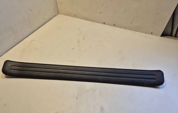 KIA Sportage Front sill trim cover 858731F000 858831F000