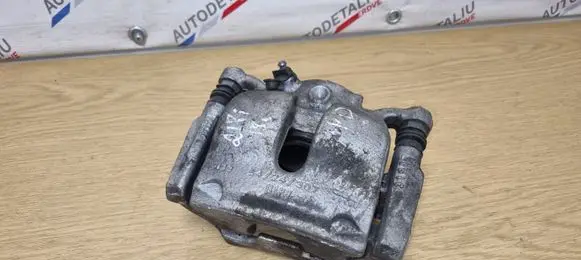 BMW 2 F46 Front brake caliper 5424307