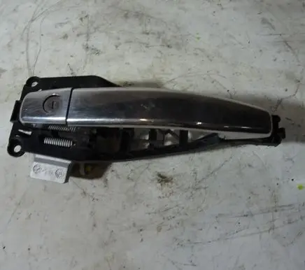 Opel Zafira B Front door exterior handle