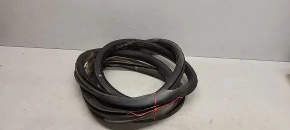Volkswagen Caddy Sliding door rubber seal 