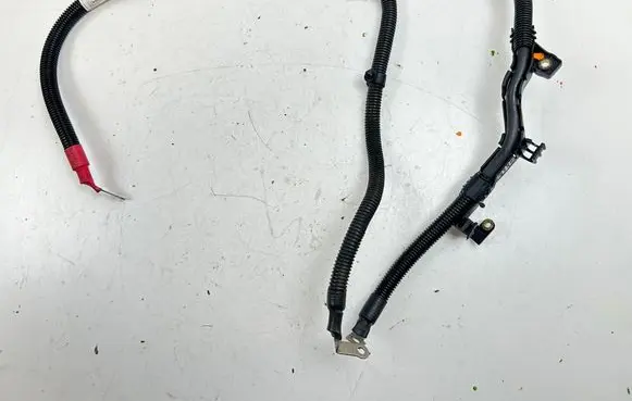 Positive cable (battery)