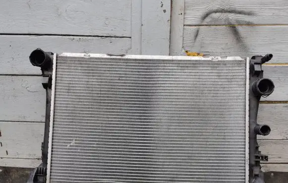Mercedes-Benz E W212 Coolant radiator A099506203 A0995002703