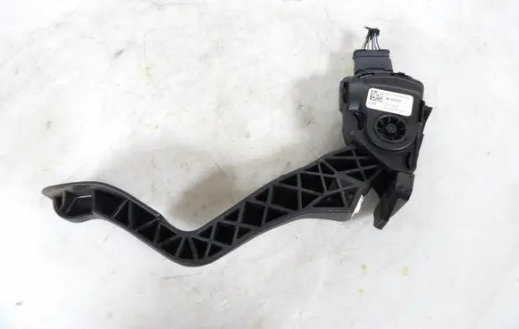 Opel Crossland X Accelerator throttle pedal 3637657
