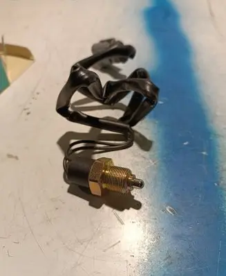 Opel Frontera A Reversing light switch sensor 7.6106