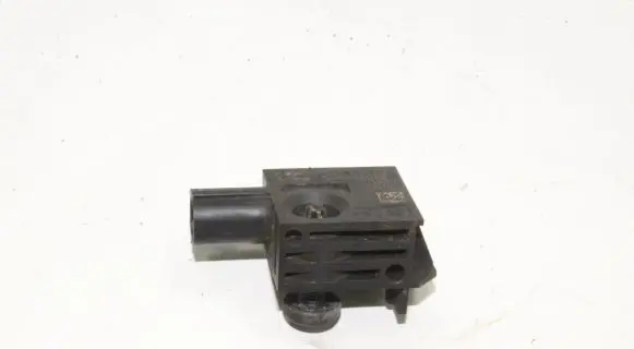 Opel Antara Airbag deployment crash/impact sensor 13502577