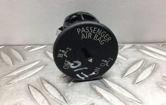 BMW 5 F10 F11 Passenger airbag on/off switch 9196886 61319196886