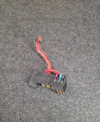 Mercedes-Benz C W205 Fuse module 963050 1732020794 FBPKL309