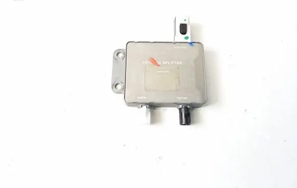 Mercedes-Benz CLA C117 X117 W117 Aerial antenna amplifier A4638203789