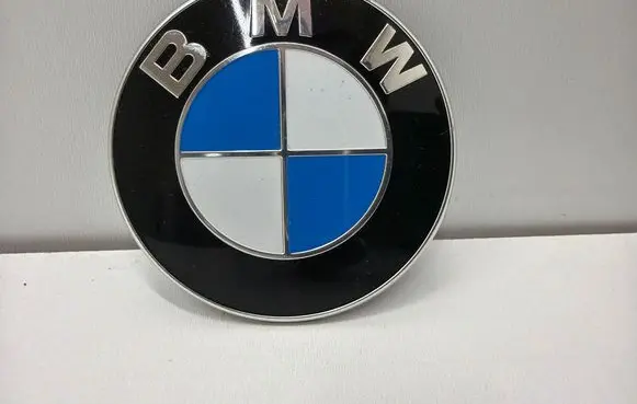 BMW 3 E90 E91 Manufacturer badge logo/emblem 8219237 10333410 620000271