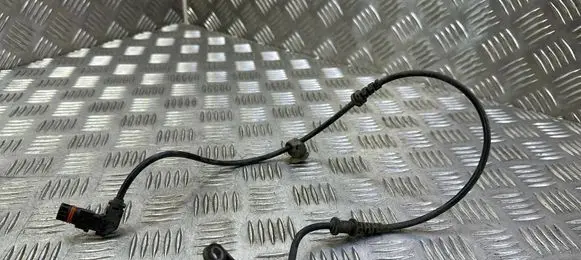 Mercedes-Benz E W212 ABS brake wheel speed sensor A2125400117