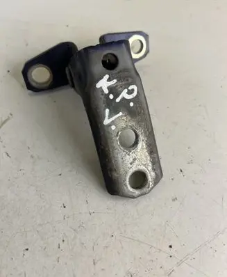 Peugeot 4007 Front door upper hinge 