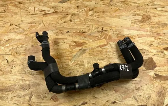 Audi e-tron Engine coolant pipe/hose 4KE145920G