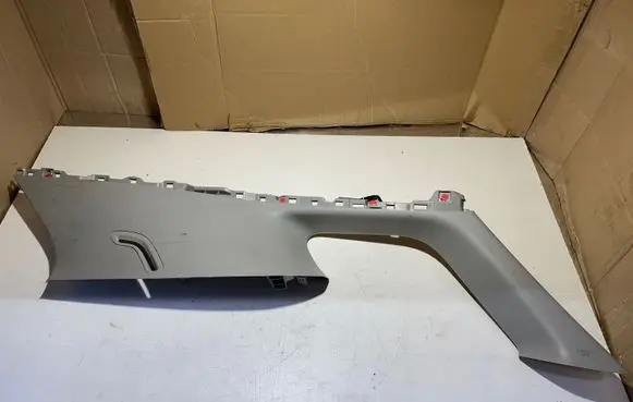 Lexus RX 450H (D)pillar trim (top) 6247048260