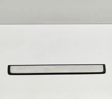 Volvo C40 Front sill trim cover 32132599
