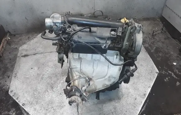 Renault Scenic II - Grand scenic II Engine 061875E K4m782