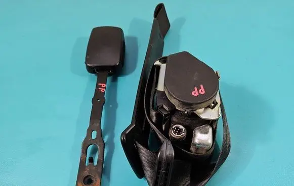 Renault Laguna III Front seatbelt 5507746B IMPRK1457196