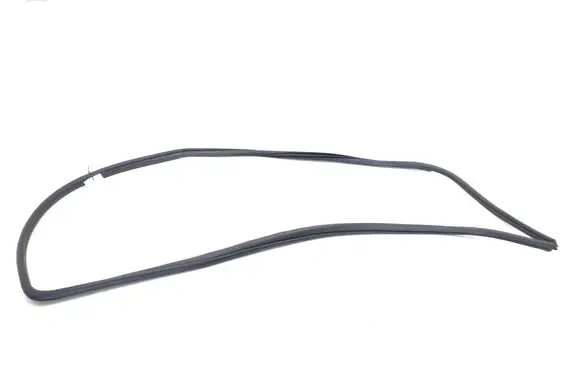 Toyota Verso Front door rubber seal 623110F020